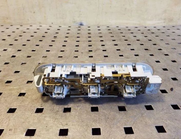 NISSAN Juke YF15 (2010-2020) Освещение салона 8200073234 26179285