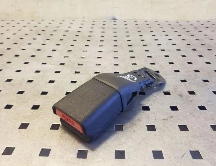 SUBARU Outback 4 generation (2009-2014) Пряжка сиденья задняя правая G2285 26182903