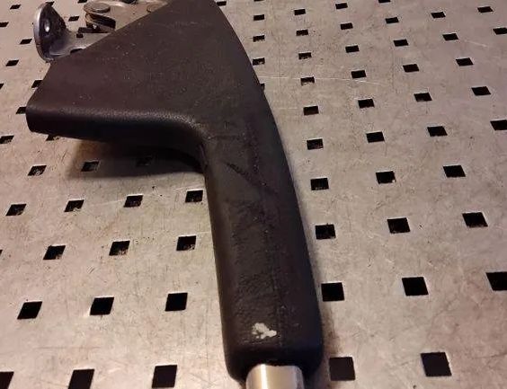 SEAT Toledo 4 generation (2012-2020) Mechanizmus parkovacej brzdy 26186152