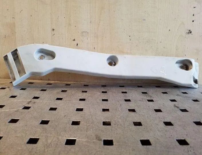 FORD Kuga 1 generation (2008-2013) Rear Right Bumper Bracket 8V4117E850A 26201010