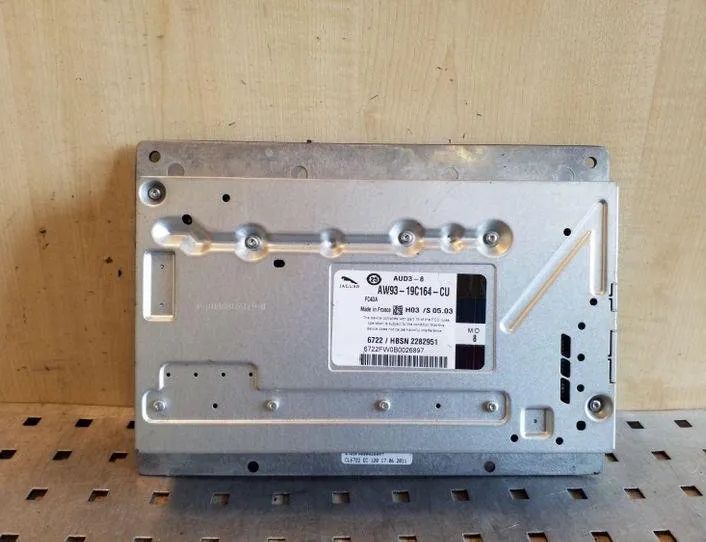 JAGUAR XF 1 generation  (2011-2016) Zosilňovač zvuku AW9319C164CU 26202214