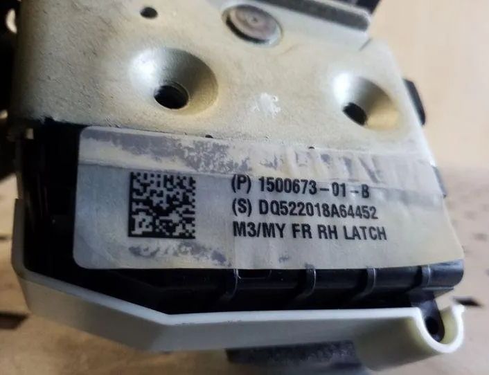 TESLA Model 3 1 generation (2017-2024) Front Right Door Lock 150067301B 26207668