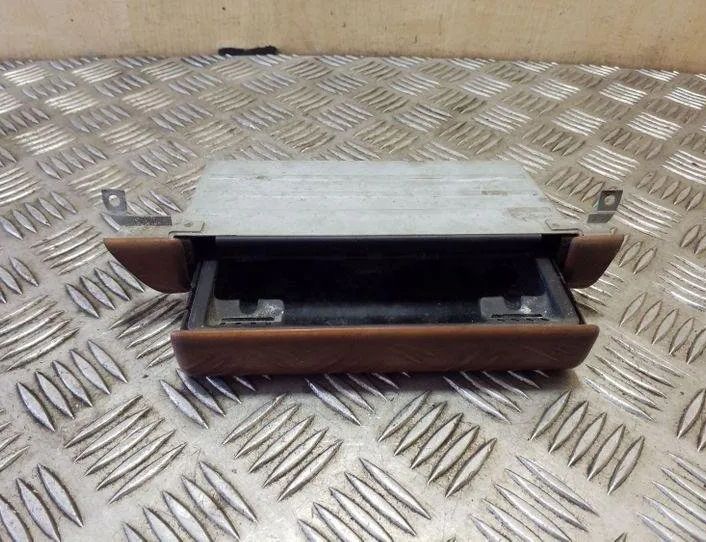 AUDI A6 C4/4A (1994-1997) Пепельница 4A2857951 26208561