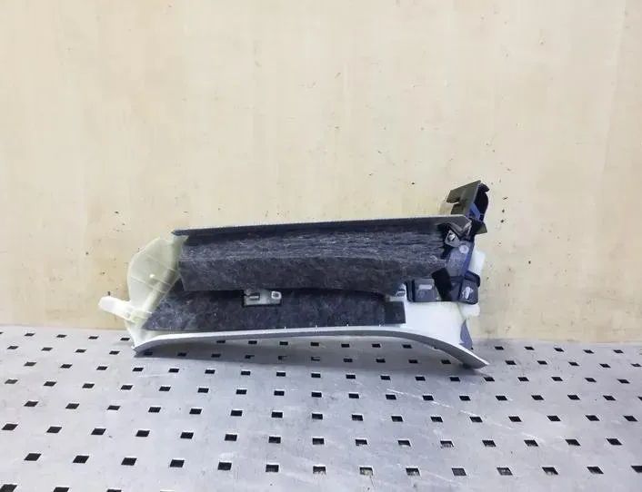 AUDI A3 8V (2012-2020) Задняя левая стойка A047351 26216529