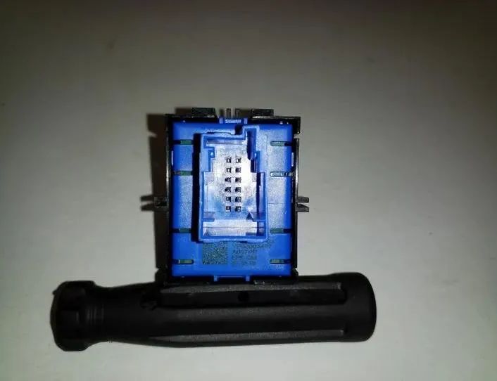 OPEL Grandland X 1 generation (2017-2023) Tlačidlo ručnej brzdy YP00004477 26229481