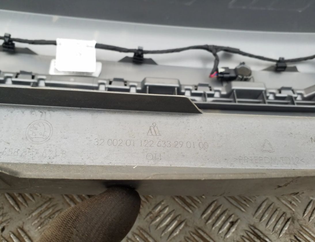 SKODA Kamiq 1 generation (2019-2023) Zadný nárazník 658807421,658807521b,tab019543d,658945701A,658971065,658945701a 27436369