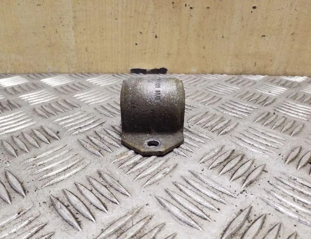 MERCEDES-BENZ B-Class W246 (2011-2020) Zadný ľavý držiak stabilizátora A2463260440 32153739