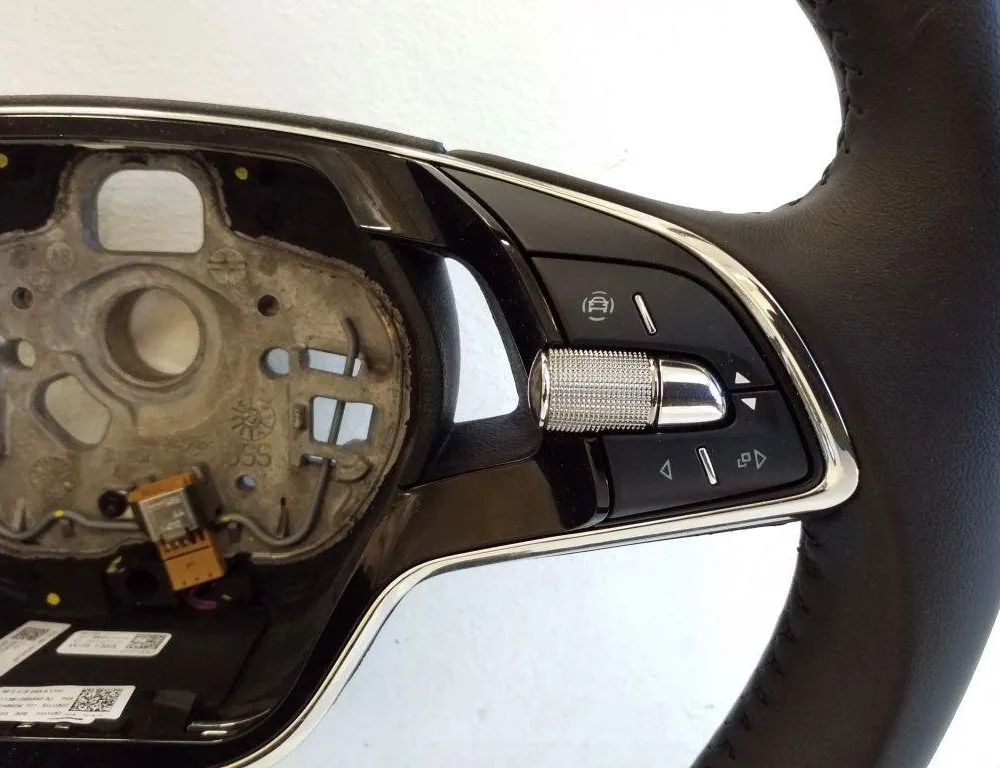 SKODA Kamiq 1 generation (2019-2023) Volant 5E3419093A 32159557