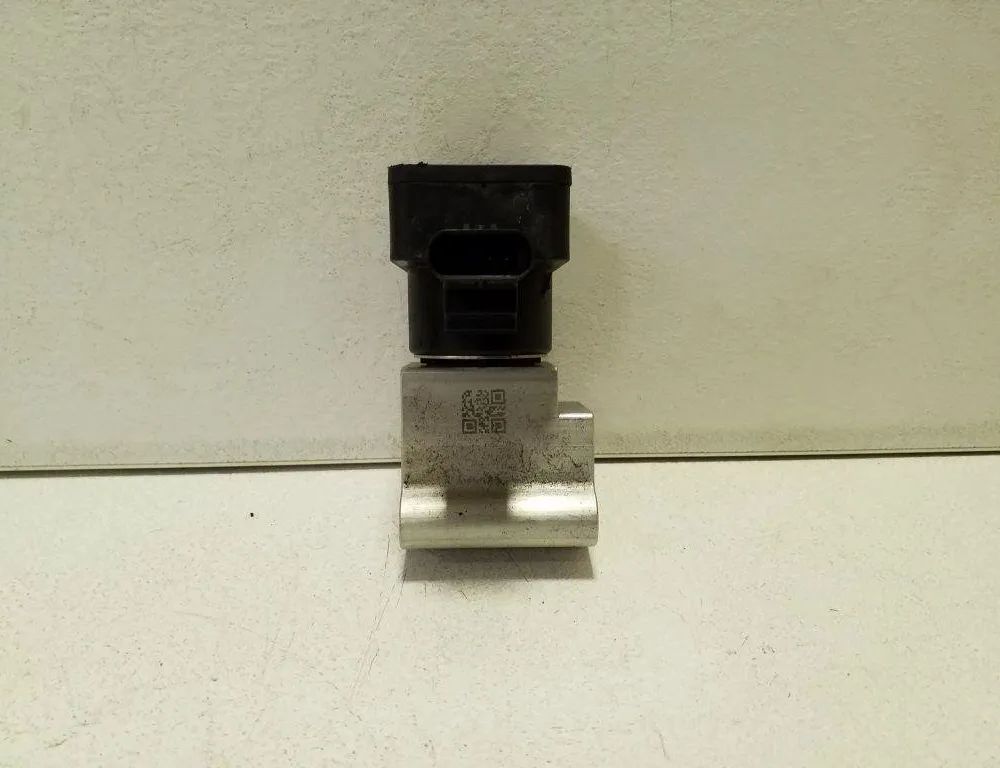 VOLKSWAGEN ID.4 1 generation (2020-2023) Air conditioner expansion valve 1EA816590A 32162064