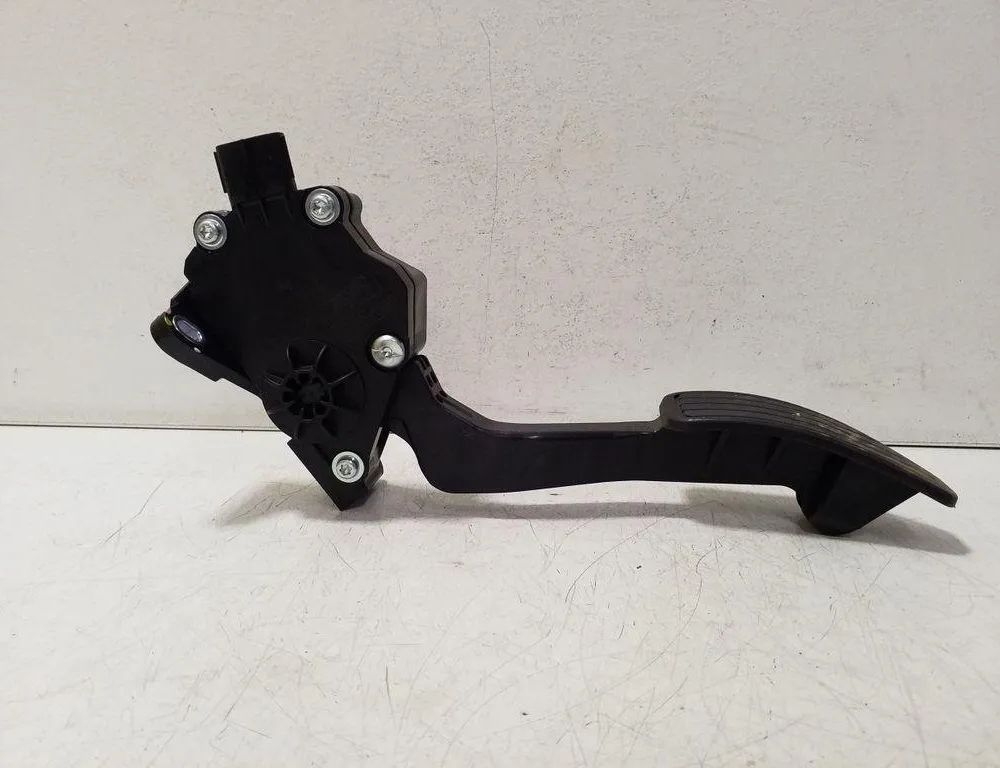 SUBARU Impreza 5 generation (2016-2023) Plynový pedál 36010FL021 32163985
