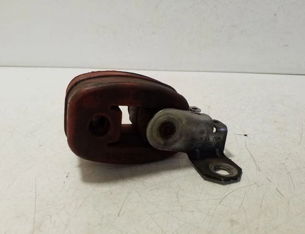 BENTLEY Continental 3 generation (1991-1998) Držiak výfukového závesu 8L9253147,3D0253144K 32166264