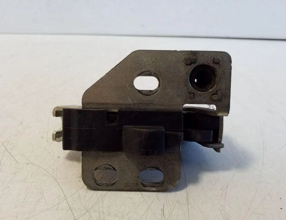 VOLKSWAGEN Crafter 1 generation (2006-2016) Замок крышки багажника A9067401235 32179006