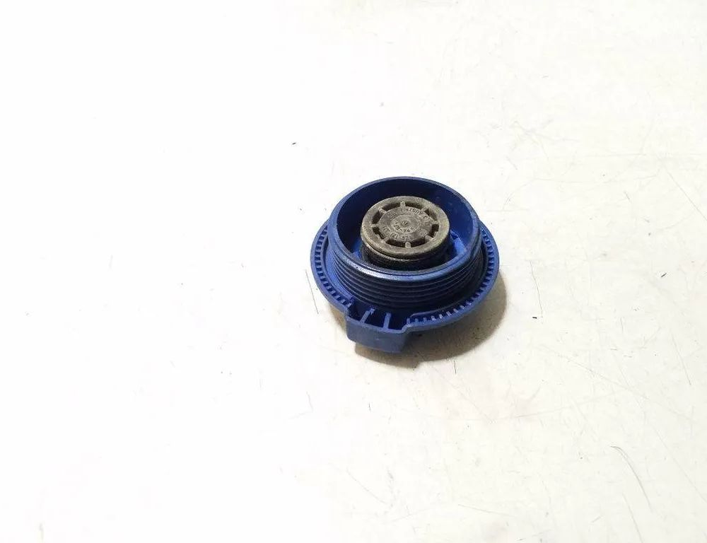 AUDI A6 C6/4F (2004-2011) Other Engine Compartment Parts 8E0121321 32181921