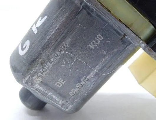 AUDI A3 8V (2012-2020) Motor ovládania okna ľavých zadných dverí 5Q1959801,0130822713,S850202085 22687550