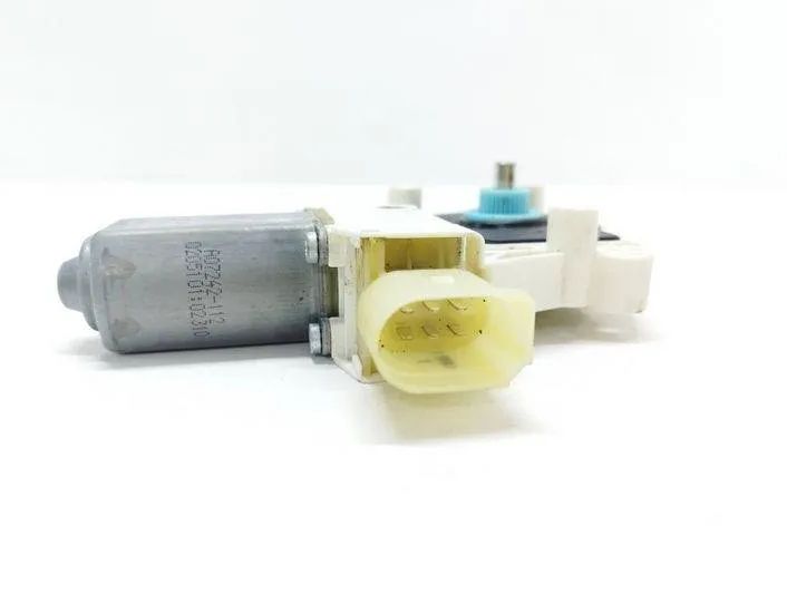 BMW 5 Series F10/F11 (2009-2017) Motor ovládania okna pravých predných dverí 72715649,72481720,02051440 22688036