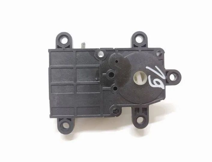 SSANGYONG Rexton Y250 (2006-2016) Ventily na ovládanie vnútorného kúrenia 819500 22696786