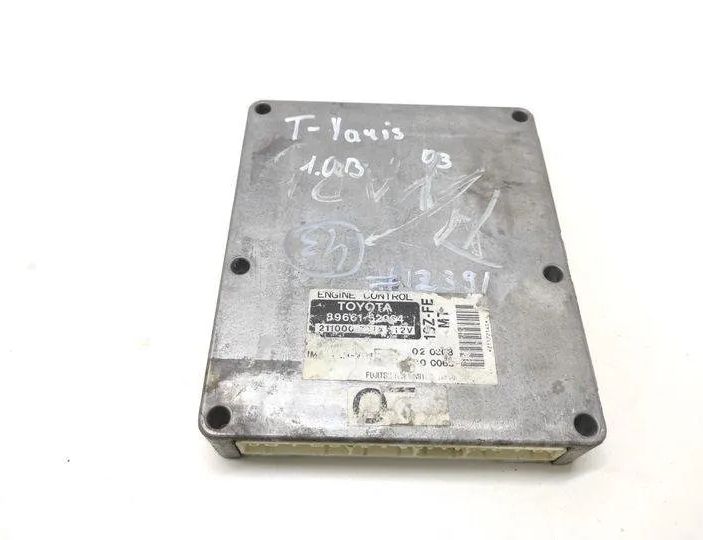 TOYOTA Yaris 1 generation (1999-2005) Riadiaca jednotka motora 8966152064 22714846