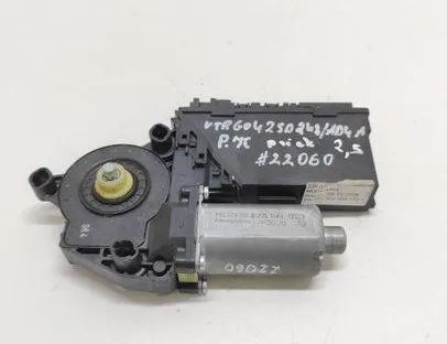 VOLKSWAGEN Touareg 1 generation (2002-2010) Front Left Door Window Regulator Motor 05074346,3D2959792E 22716213