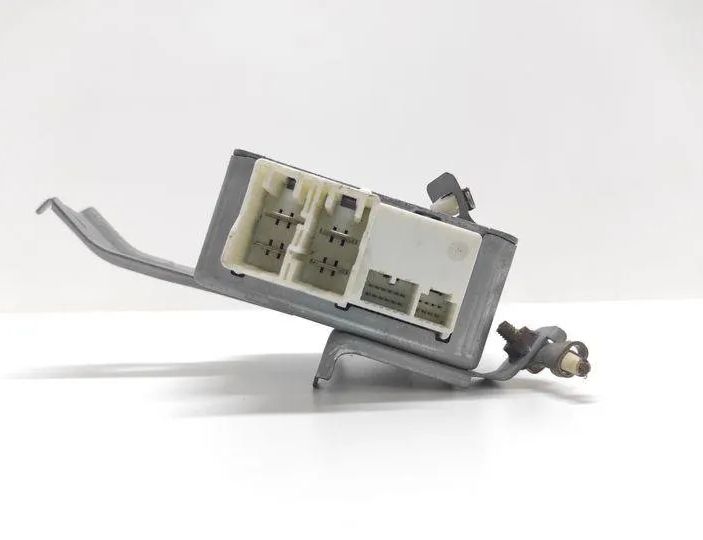 TOYOTA Avensis 2 generation (2002-2009) Power steering control unit 8965005020 22721722