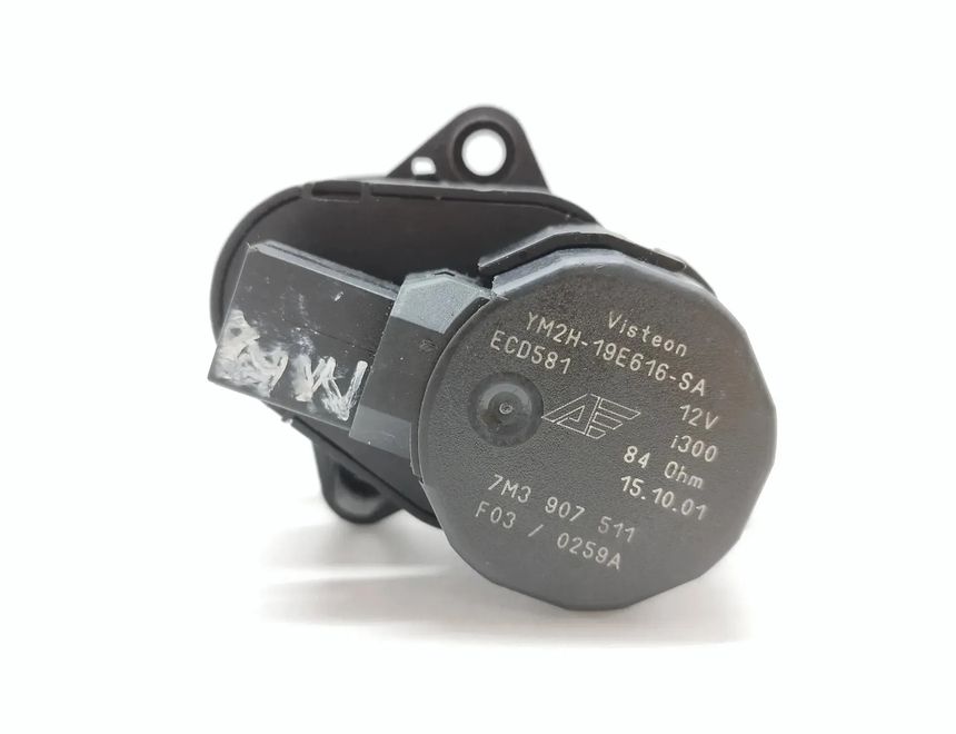 SEAT Alhambra 1 generation (1996-2010) Ventily na ovládanie vnútorného kúrenia 7M3907511 27811420