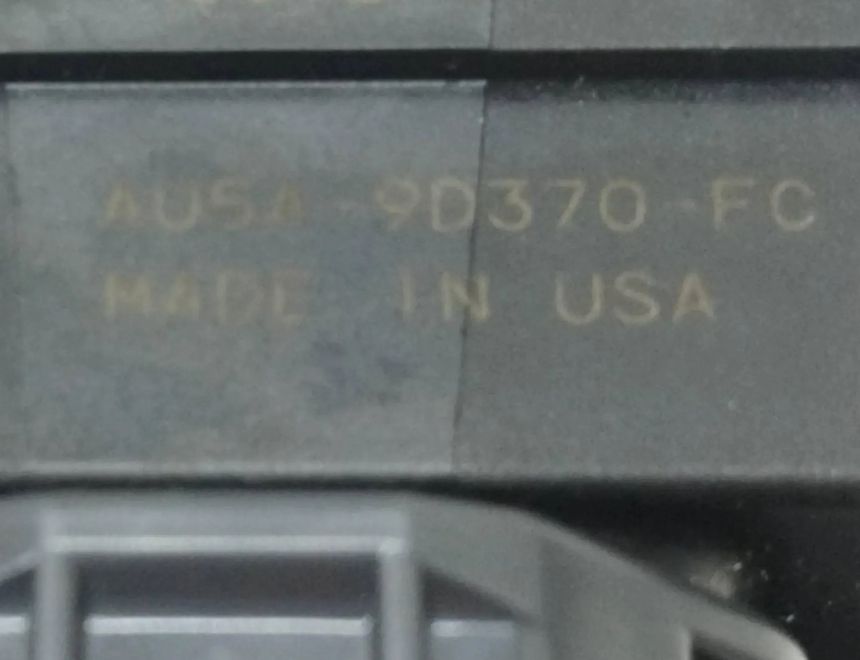 FORD Focus 3 generation (2011-2020) Ovládanie palivového čerpadla AU5A9D370FC 27964218