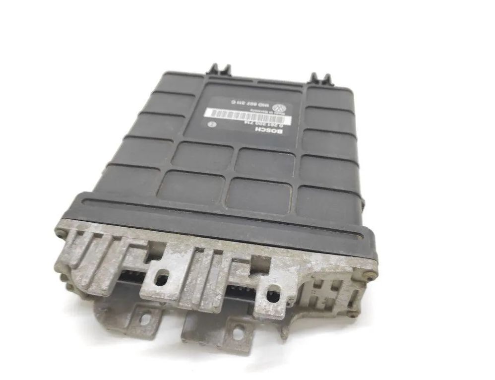 VOLKSWAGEN Golf 3 generation (1991-1998) Riadiaca jednotka motora 1H0907311C 31952505