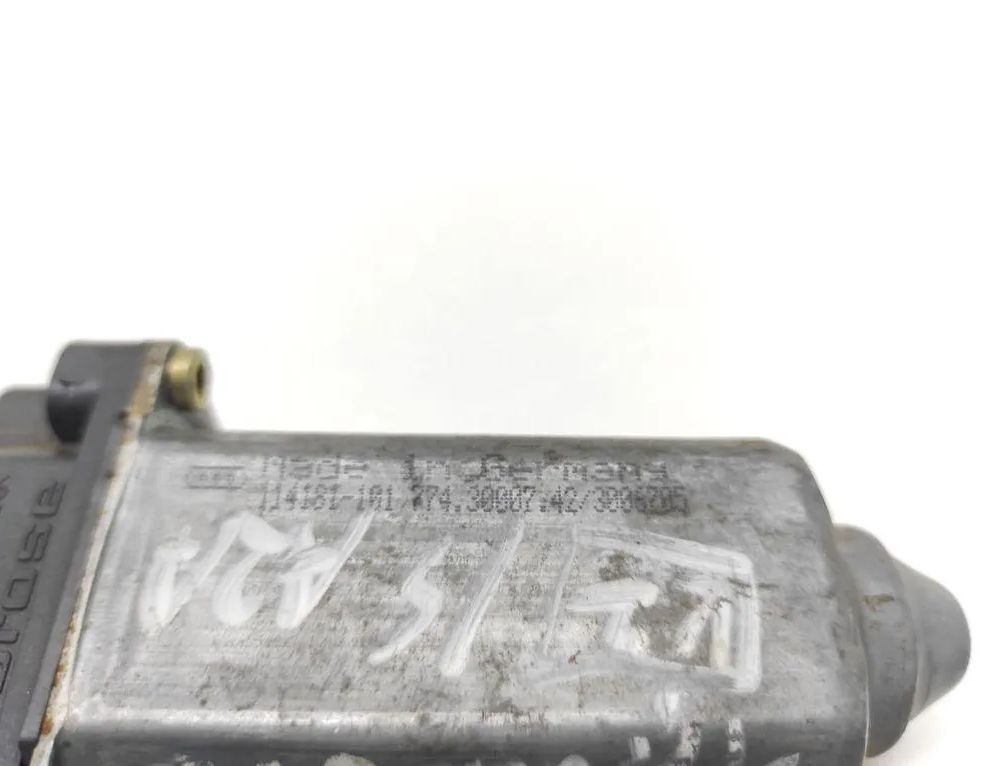 AUDI A4 B5/8D (1994-2001) Front Left Door Window Regulator Motor 114181101 32933738