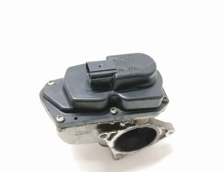 VOLKSWAGEN Passat B7 (2010-2015) Дроссельная заслонка 03L131501K 33036197