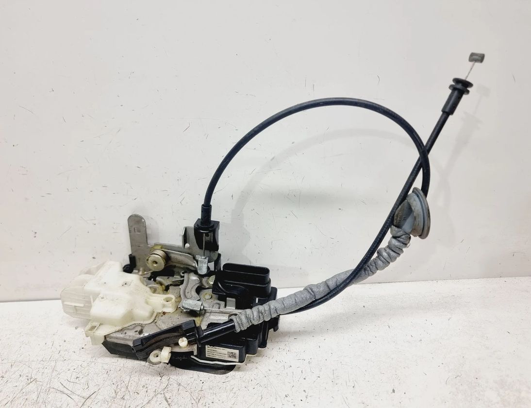 VOLVO V40 Cross Country 1 generation (2012-2020) Замок передней левой двери 31391824 30221195