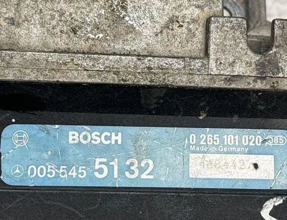MERCEDES-BENZ E-Class W124 (1984-1997) ABS control unit 0055455132 30346177