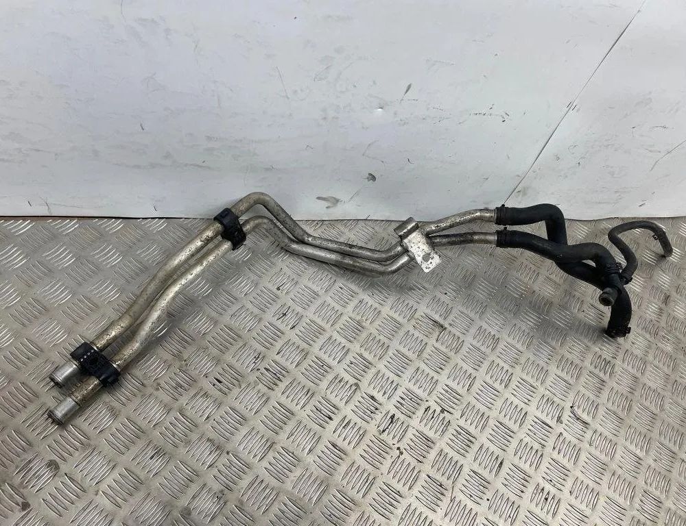 VOLKSWAGEN Transporter T5 (2003-2015) Coolant Hose Pipe 7H0122157H 30347729