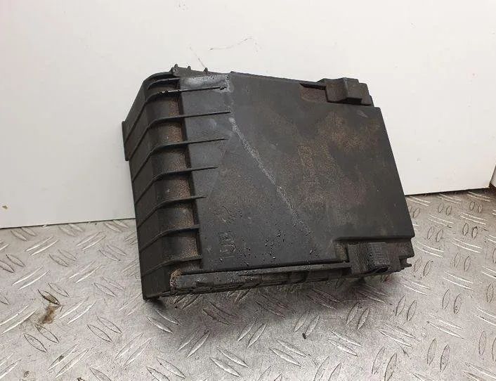 VOLKSWAGEN Eos 1 generation (2006-2020) Крышка блока предохранителей 1K0937132F 24161745