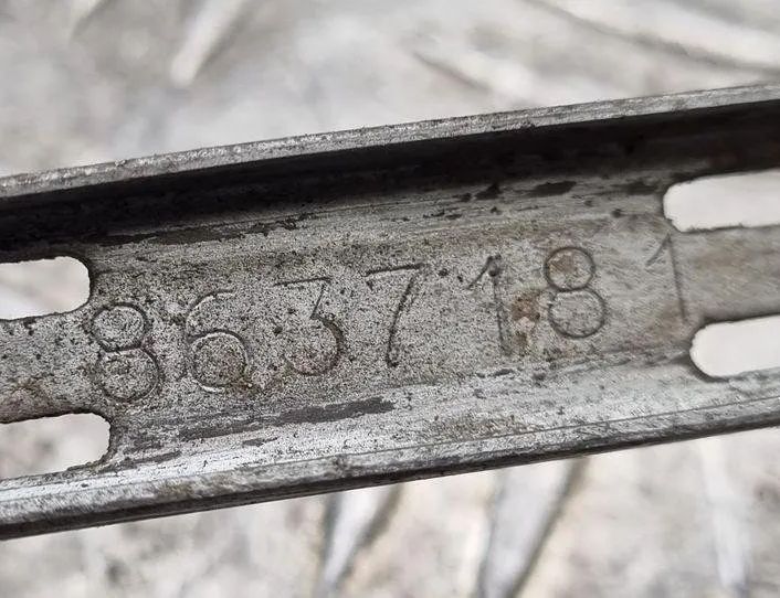 VOLVO XC90 1 generation (2002-2014) Держатель передний левого фонаря 8637181 24168860