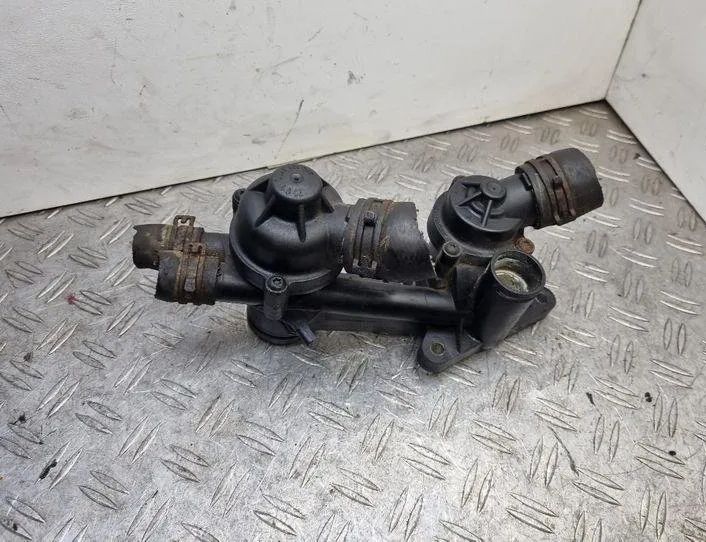 VOLKSWAGEN Golf Plus 1 generation (2004-2009) Thermostat 03C121026H,03C121121C,03C121118C 24168949