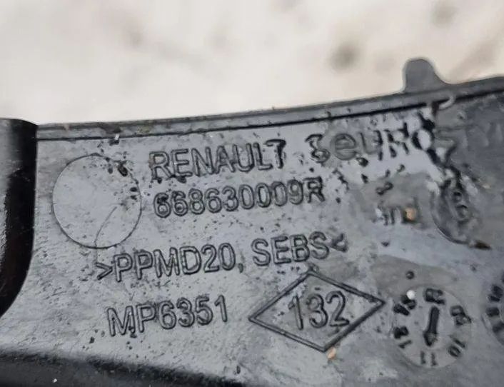 RENAULT Scenic 3 generation (2009-2015) Predný stierač lišta 668630009R 24171707