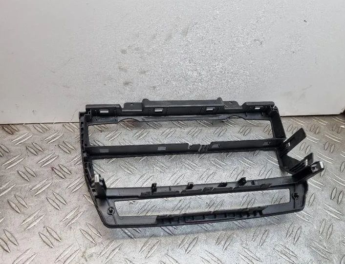 BMW X5 E70 (2006-2013) Ozdoba pre hudobný prehrávač 773201,0117730,T0027285 24178695