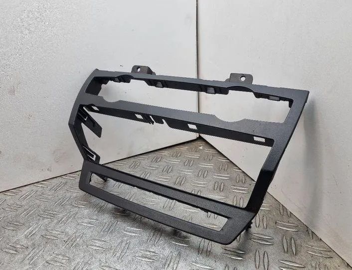 BMW X5 E70 (2006-2013) Ozdoba pre hudobný prehrávač 773201,0117730,T0027285 24178695