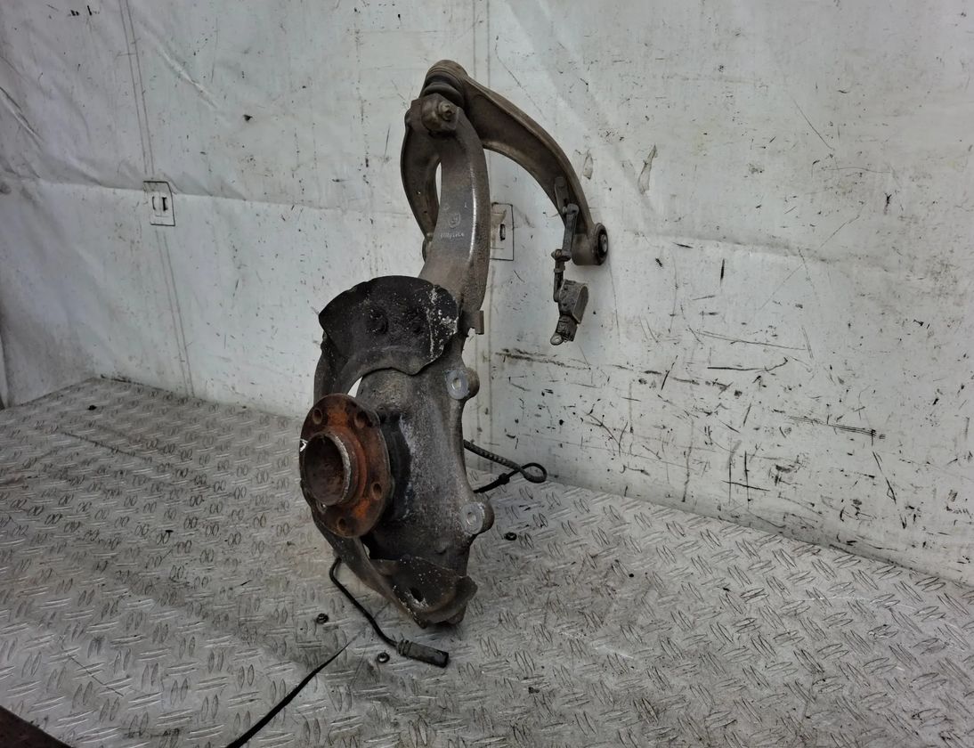 BMW 5 Series F10/F11 (2009-2017) Front Left Wheel Hub AW6082T6,6082T6 26253267