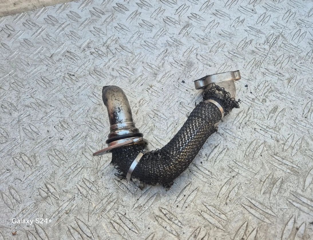 OPEL Insignia A (2008-2016) Трубка рециркуляции отработавших газов 26549216