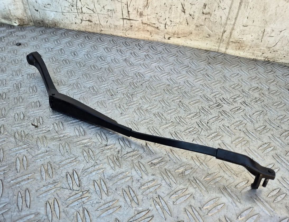 MERCEDES-BENZ E-Class W212/S212/C207/A207 (2009-2016) Front wiper blade arm A2078200044 27323871