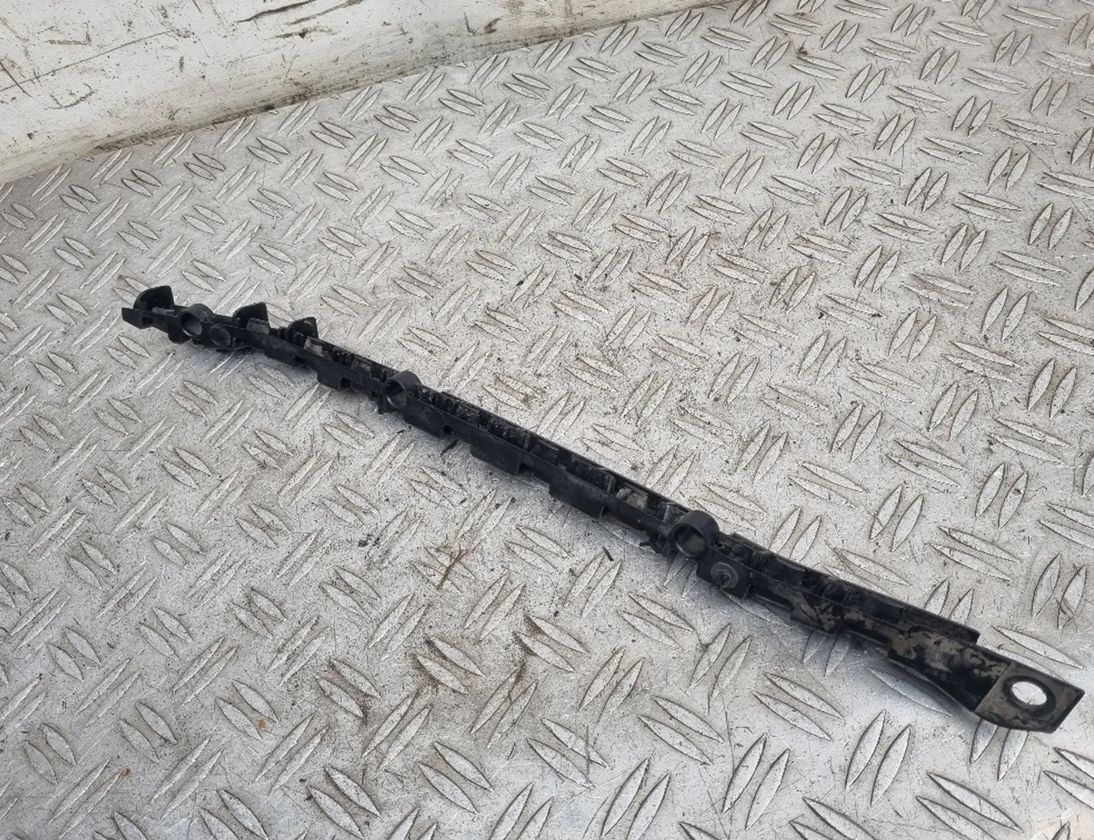 MERCEDES-BENZ C-Class W204/S204/C204 (2004-2015) Držiak nárazníka vľavo vzadu A2048800530 27699533