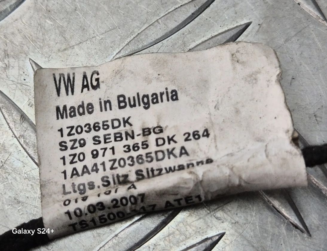 SKODA Octavia A7 (2013-2024) Pravé predné sedadlo Airbag SRS 1K4880242D,34033708B,BAMPT11198 28291001