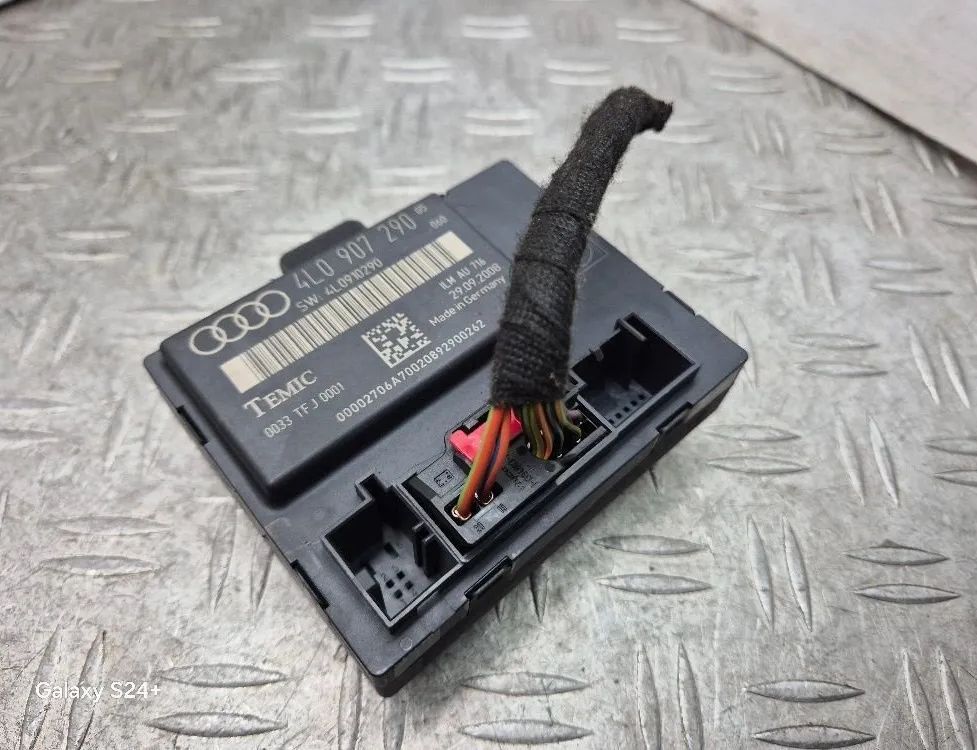 AUDI Q7 4L (2005-2015) Блок управления дверей передние левые 4L0907290 31644200