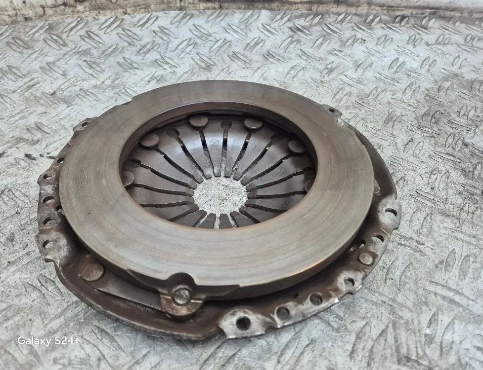 VOLKSWAGEN Passat B7 (2010-2015) Диск сцепления 03L141016J 31720913