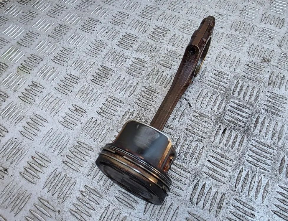 VOLKSWAGEN Touareg 1 generation (2002-2010) Pištoľ 84L88,H0040R,R061 32864810