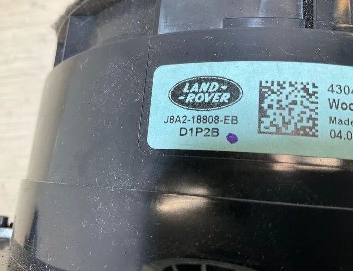 LAND ROVER Range Rover Velar 1 generation (2017-2024) Ľavý predný dverový reproduktor J8A218808EB,D1P2B 22249802