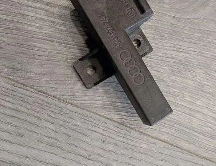 AUDI A8 D2/4D (1994-2002) Brake system control unit 8K0907247 31415496