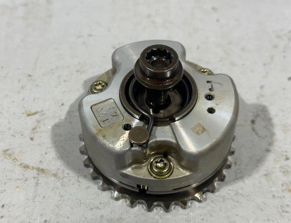 AUDI A8 D2/4D (1994-2002) Вытяжной шкив 06E109084N 31417728