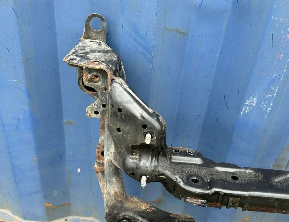 AUDI A8 D2/4D (1994-2002) Front Suspension Subframe 4H0399252 31418231