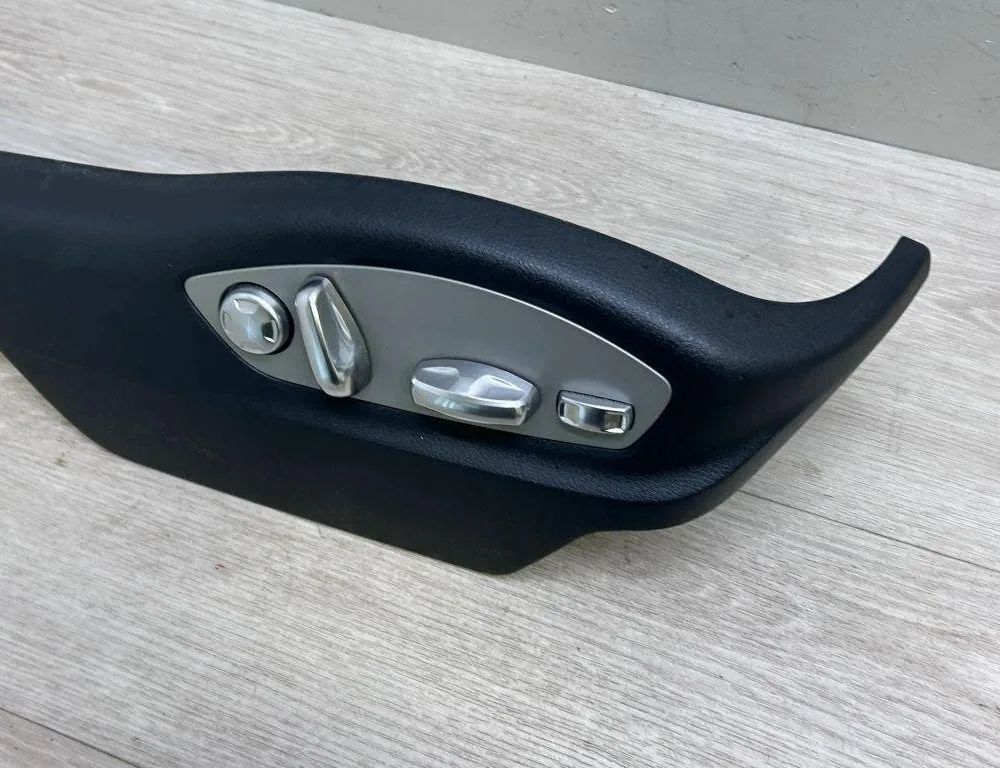 PORSCHE Cayenne 958 (2010-2018) Seat trim details 7PP959748P 31424341